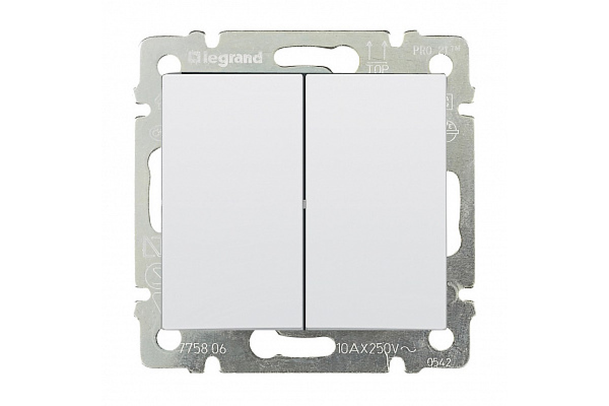 774405 LEGRAND VALENA 10A 220V