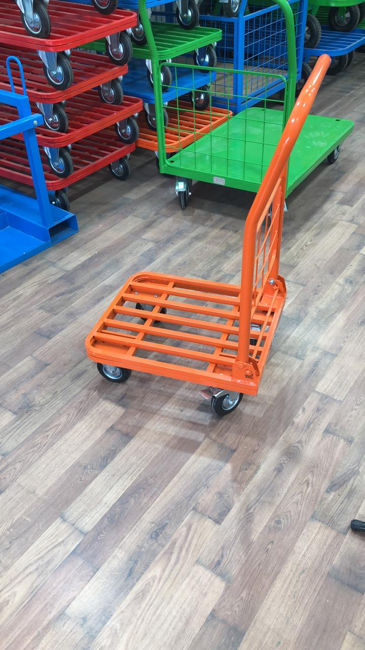 QULPLU VƏ QATLANAN ARABA 62*90 SM